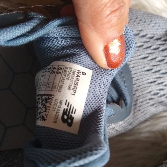 New Balance running shoes - Picture 6 of 6